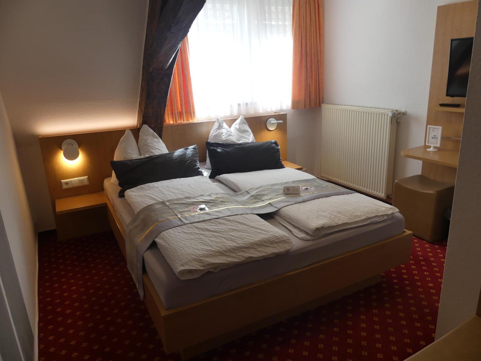 Hotel Traube Сигмаринген Екстериор снимка