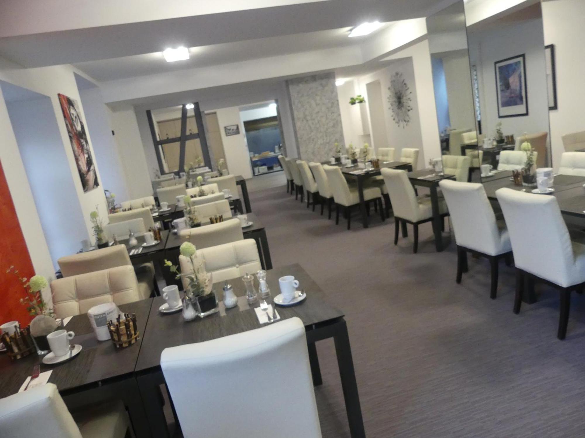 Hotel Traube Сигмаринген Екстериор снимка